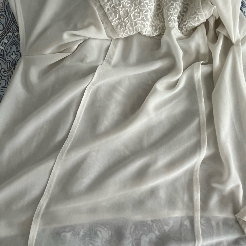 LOFT | Cream Sleeveless Blouse - Picture 13 of 15